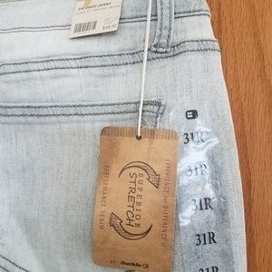NWT Daytrip Gray Curvy Skinny Jeans 31x30